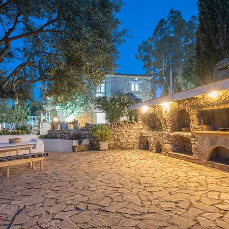 Louiza - Luxury Stone Volimes