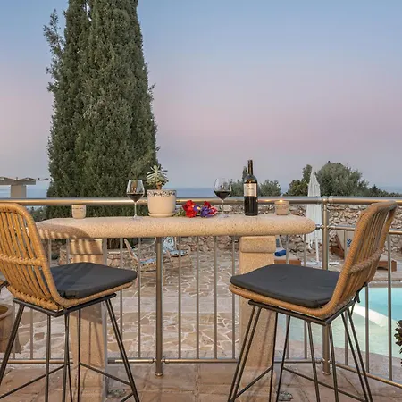 Louiza - Luxury Stone Villa Volimes