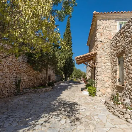 Louiza - Luxury Stone Volimes