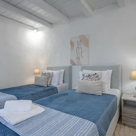 Louiza - Luxury Stone *