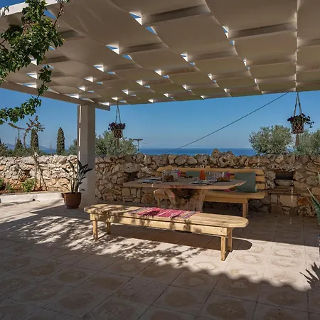 Louiza - Luxury Stone Villa