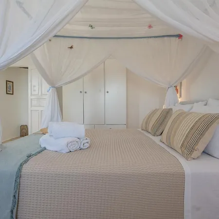 Villa Louiza - Luxury Stone Volimes