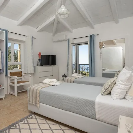 Louiza - Luxury Stone Villa