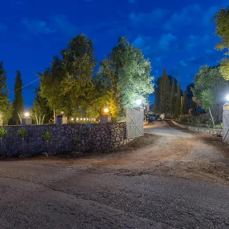 Louiza - Luxury Stone Villa *