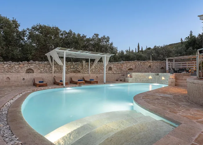 Louiza - Luxury Stone Villa Volimes