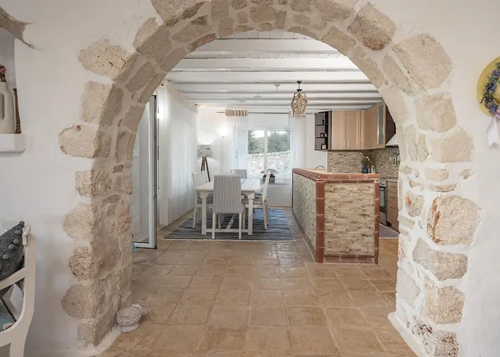 Louiza - Luxury Stone