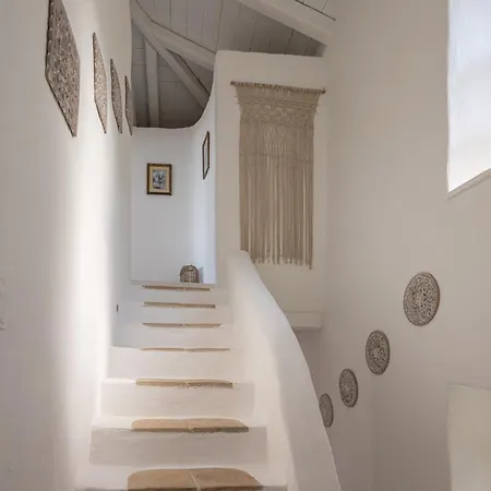 Louiza - Luxury Stone *