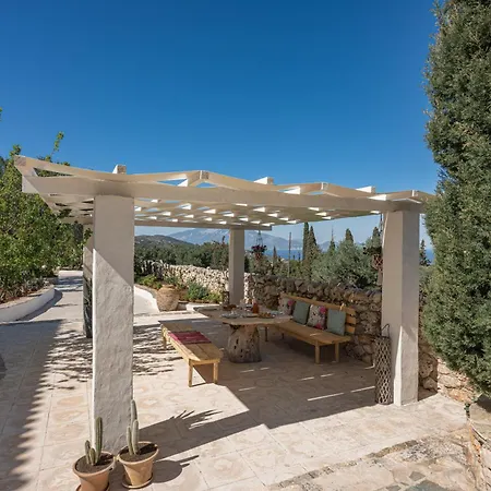 Louiza - Luxury Stone