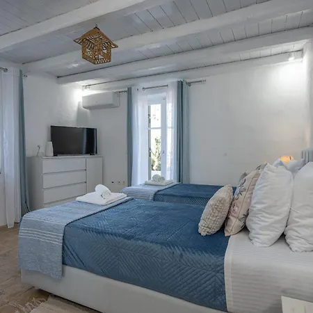 Louiza - Luxury Stone Villa Volímai