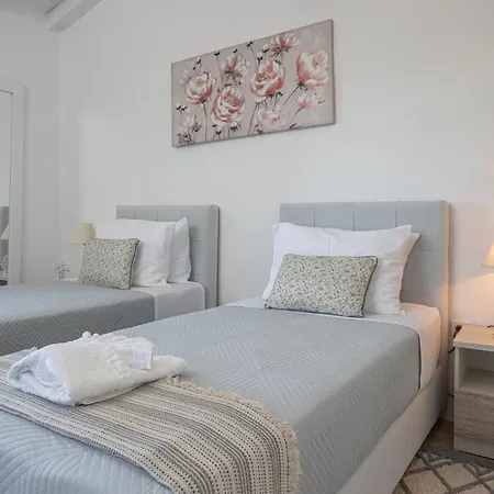 Louiza - Luxury Stone Volímai