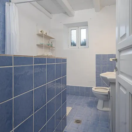 Louiza - Luxury Stone Vilă