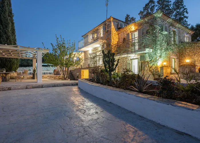 Louiza - Luxury Stone Villa *