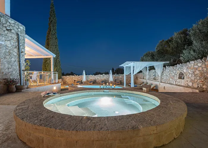 Louiza - Luxury Stone Villa *